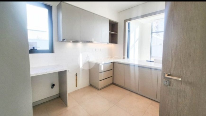 Spacious 3 Bedroom | Brand New | Ready To Move In