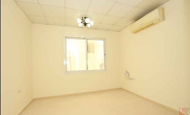 Studio Office In Mobile Market Al Murar Deira