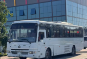 Eaicher Bus 2015 64 seater white Gcc Low Km