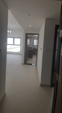 A NICE SIZE 2 BED/HALL APARTMENT FOR RENT IN JVC near CIRCLE MALL ( OPEN VIEW) HIGH FLOOR EASY ACCES