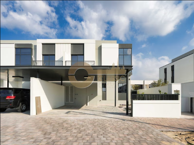 Brand New | Luxurious Townhouse | Huge Plot Size