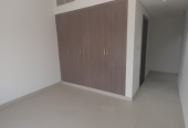 A NICE SIZE 2 BED/HALL APARTMENT FOR RENT IN JVC near CIRCLE MALL ( OPEN VIEW) HIGH FLOOR EASY ACCES