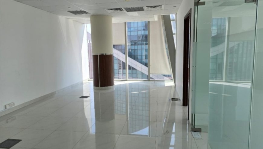 Glass Partition | High Floor | Vacant | Fully fitted