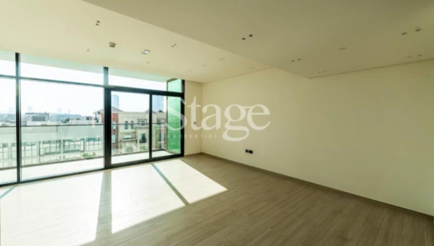 Brand New | Fully Fitted | Balcony | Easy Access