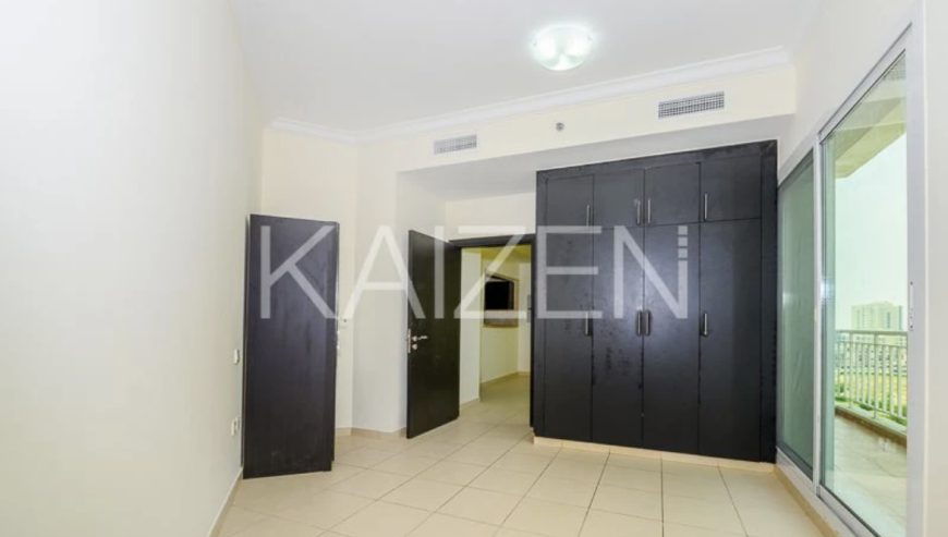 Premium 1 BHK | Storage Room | Liwan