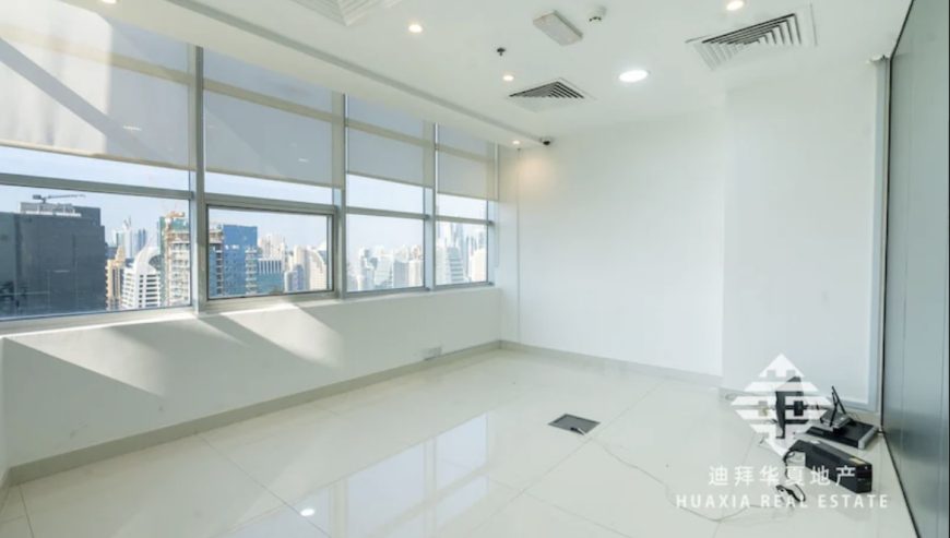 Prime Location | High Floor | Fitted | Spacious Lay Out