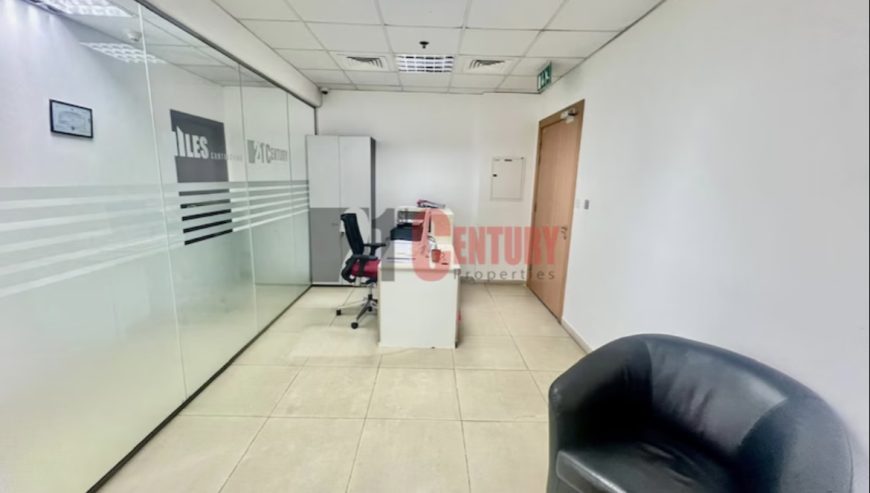 Investor Deal! 100 Parking ! Fitted Office ! Near Metro