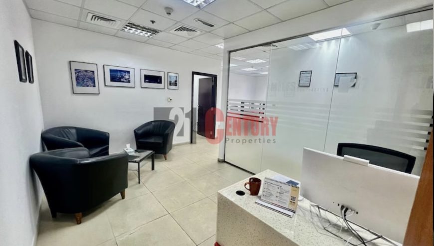 Investor Deal! 100 Parking ! Fitted Office ! Near Metro