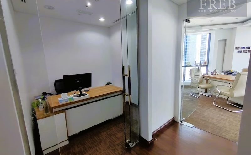 Fully Fitted Office| Glass Partitioned| Near Metro