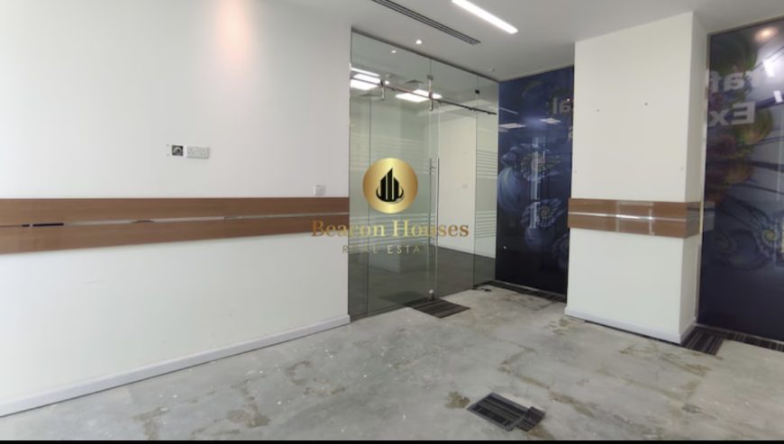 FITTED OFFICE L UNFURNISED L NEAR METRO