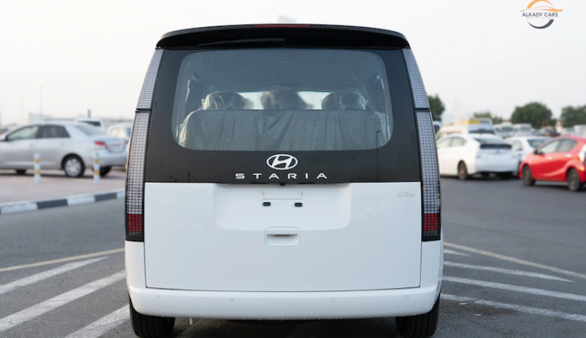 Hyundai Staria Premium