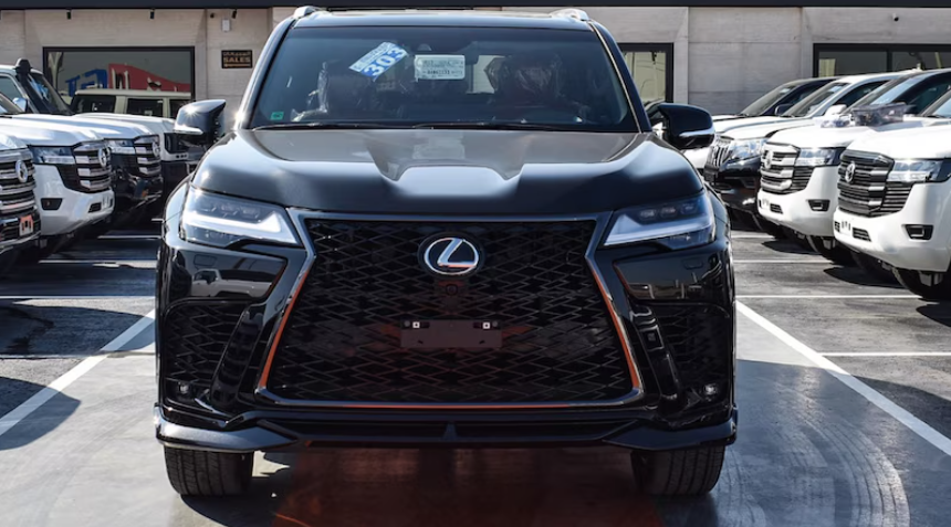 Lexus LX600 F Sport