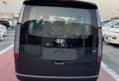 Hyundai Staria Luxury