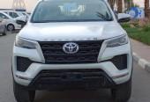 Toyota Fortuner SR5