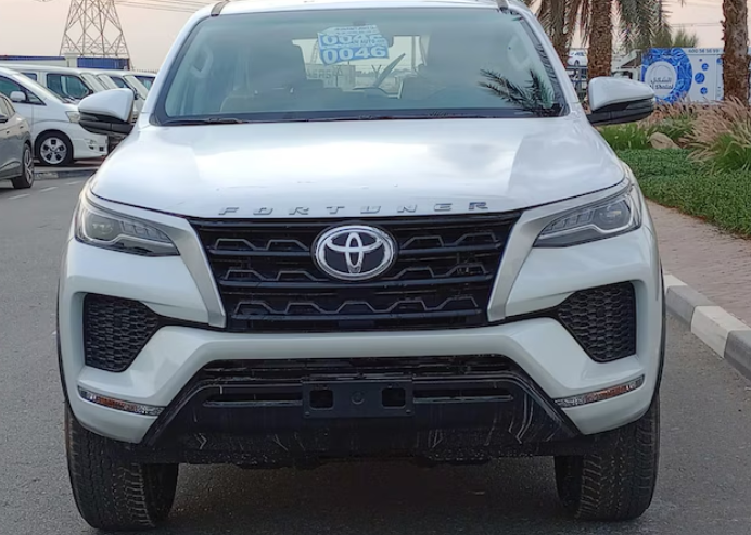 Toyota Fortuner SR5