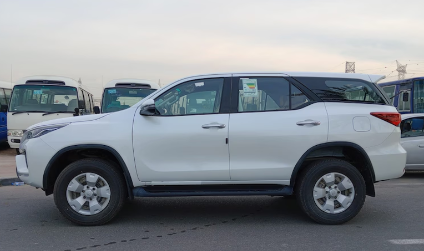 Toyota Fortuner SR5