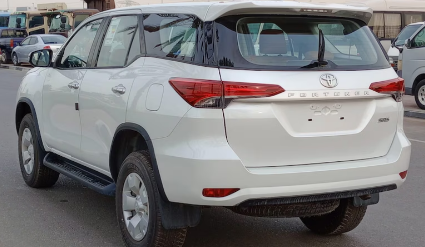 Toyota Fortuner SR5