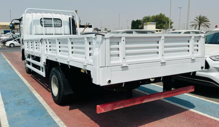 Mitsubishi Canter Standard