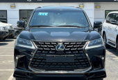 Lexus LX570 Signature Black Edition