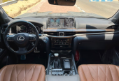 Lexus LX570 Signature Black Edition