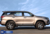 Toyota Fortuner SR5