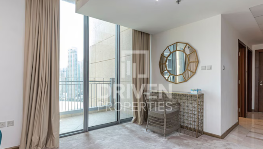 Vacant Unit with Amazing Fountain and Opera Views