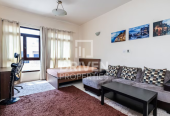 Furnished Apt | Bright | Well Maintained