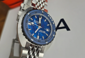 Doxa 830.10.211.10.SE4 Limited Edition Watch Automatic movement Blue dial