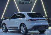 Porsche Macan Standard