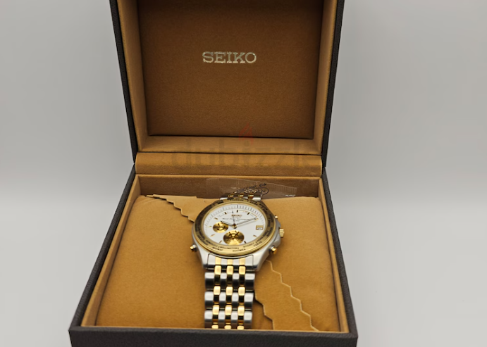 Rare Seiko 6m15-9010 World Time Quartz Analog Chronograph