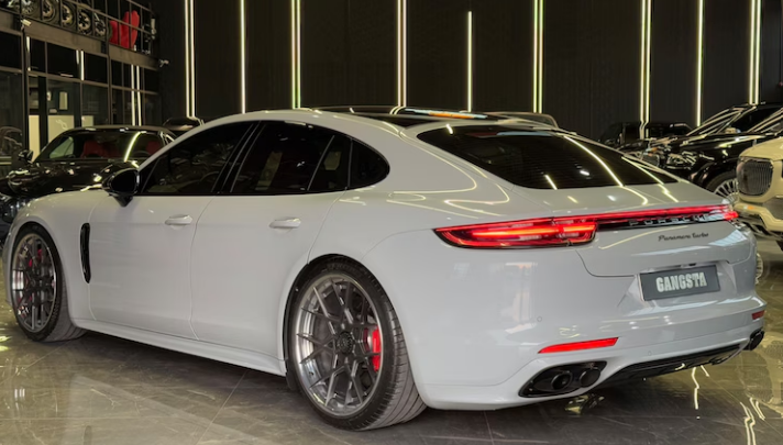 Porsche Panamera Turbo