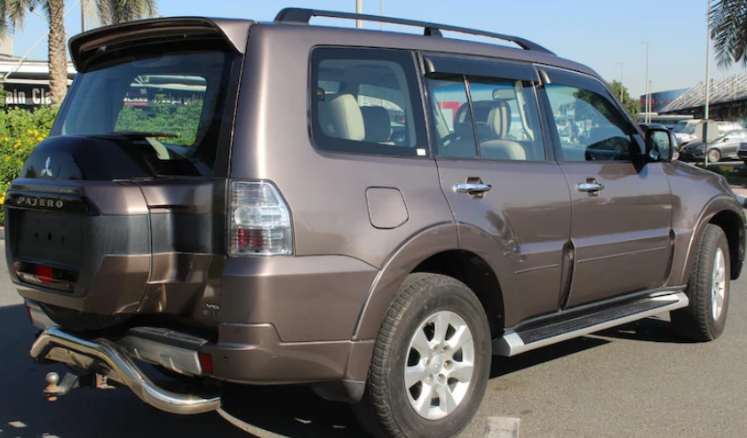 Mitsubishi Pajero GLS TOP