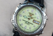 Vintage Seiko 5 Sports Automatic 7s36 caliber 23-jewels RADIUM Dial Japan made Mens Watch (USED)