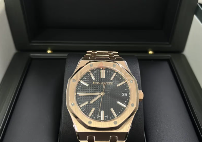 Audemars Piguet Royal Oak 15500 Gold