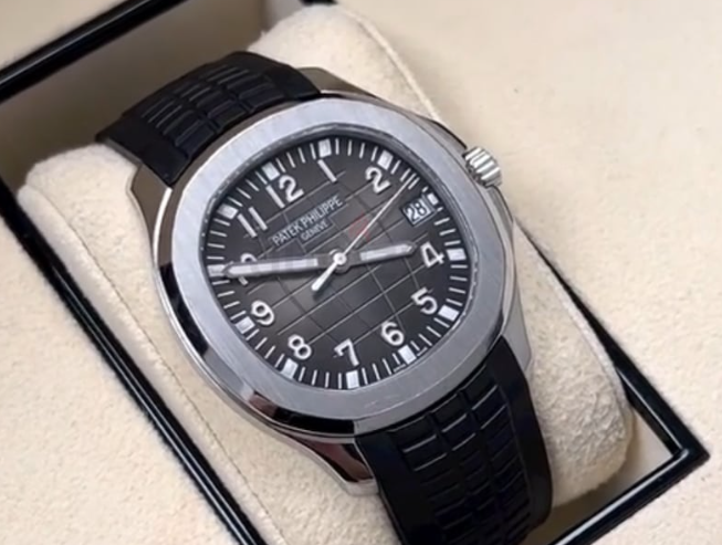 Patek Philippe Aquanaut Black 1:1