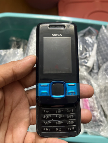 Nokia 7100