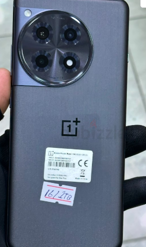 ONEPLUS 12R GREY COLOR 1TB STORAGE Posted 2 days ago