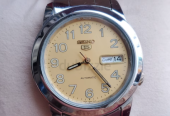 Vintage Seiko5 Automatic 7S26 caliber 21-jewels Yellow 39mm Dial Japan made Mens Watch (USED)