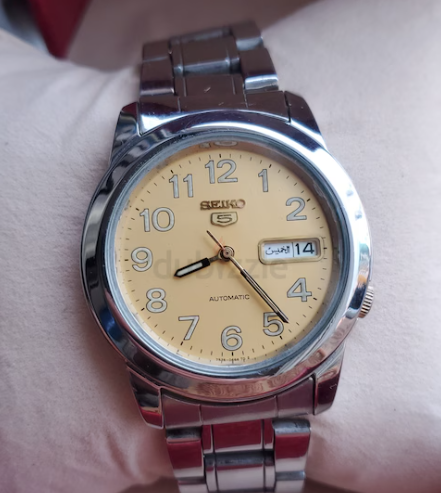 Vintage Seiko5 Automatic 7S26 caliber 21-jewels Yellow 39mm Dial Japan made Mens Watch (USED)