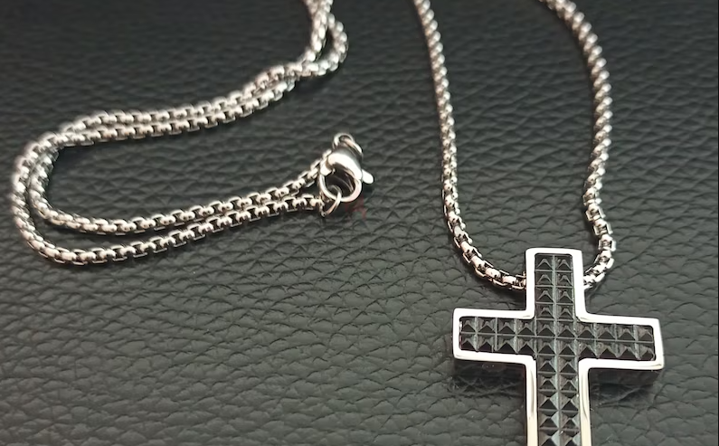 3D Cross Chain (Brand New)