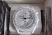 Swatch omega Snoopy Moonphase white