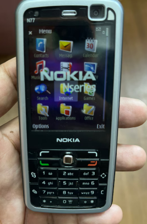 Nokia N77