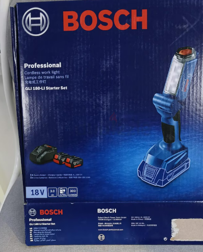 Bosch cordkess work light