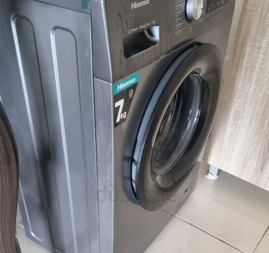 A good condition washing machine for sale