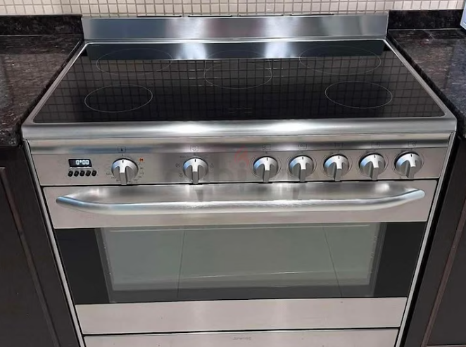 Smeg New Model Electric Cooker 90/60cm