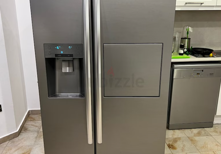 Daewoo Side By Side Refrigerator with Water Dispenser Ice Maker