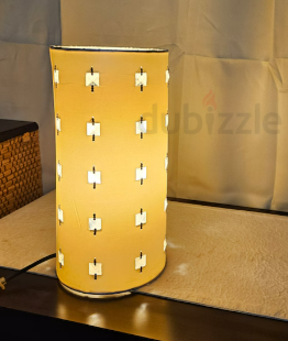 Table lamp