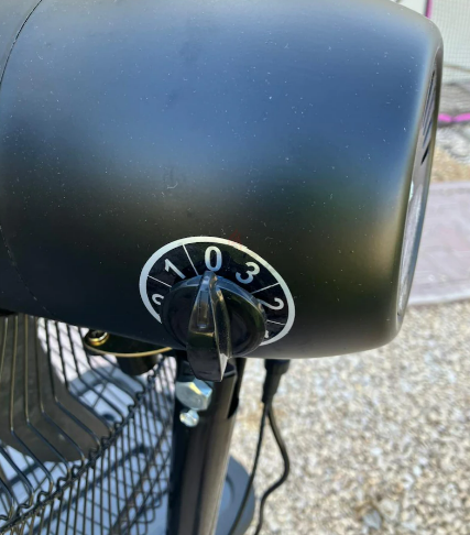 Water tank misting fan