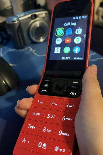 NOKIA 2720 FLIP 4G