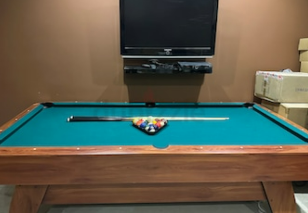 Pool table